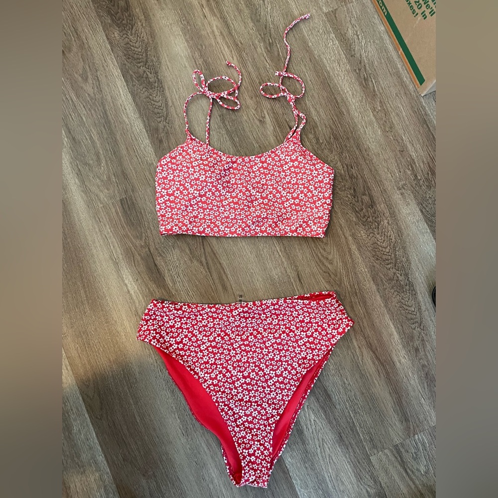 High waisted bikini
